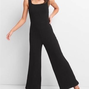 Gap jumpsuit